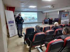 Afet bilinci eitimleri veriliyor
